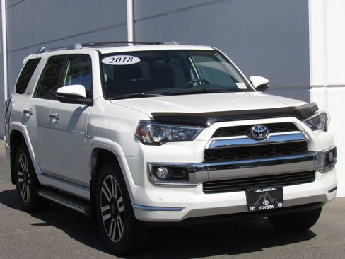 Used 2018 Toyota 4Runner Limited AWD/4WD image 2