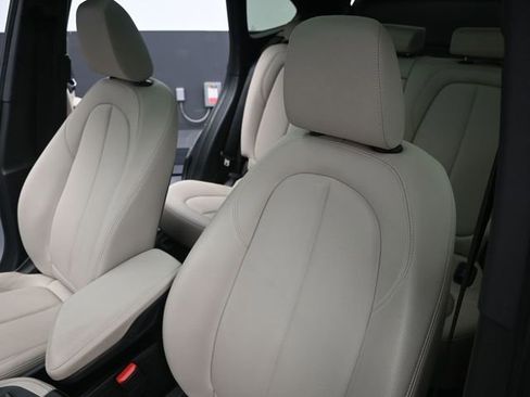 Used 2022 BMW X1 sDrive28i w/ Convenience Package image 13