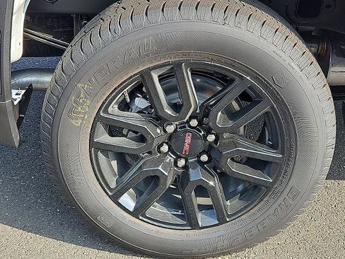 New 2026 GMC Sierra 1500 Elevation image 7