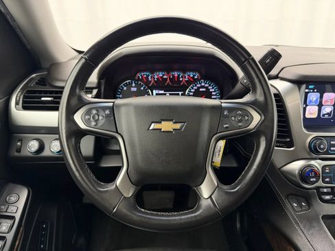 Used 2018 Chevrolet Suburban LT AWD/4WD image 12