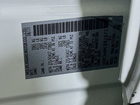 Used 2023 Nissan Rogue S image 12