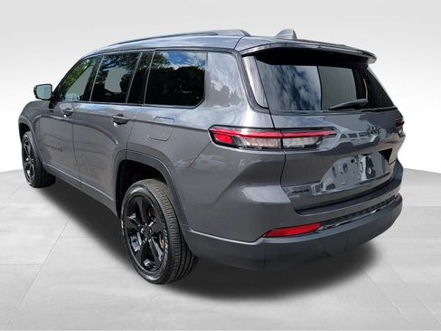 Used 2024 Jeep Grand Cherokee L Altitude AWD/4WD image 3
