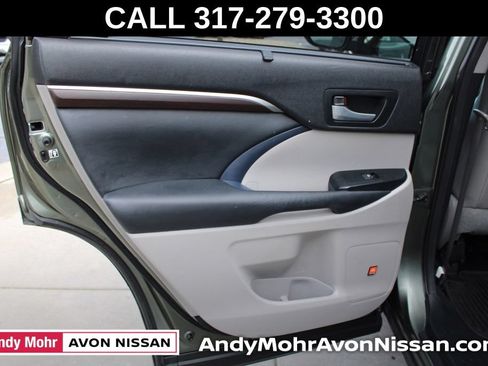 Used 2014 Toyota Highlander Limited AWD/4WD image 27