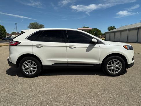 Used 2024 Ford Edge SEL w/ Convenience Package AWD/4WD image 4