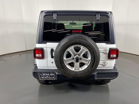Used 2020 Jeep Wrangler Sport AWD/4WD image 7