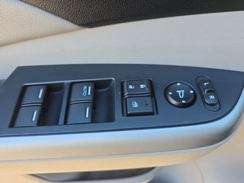 Used 2013 Honda CR-V EX-L image 27