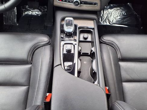 Certified 2026 Volvo XC90 B6 Ultra w/ Protection Package AWD/4WD image 21