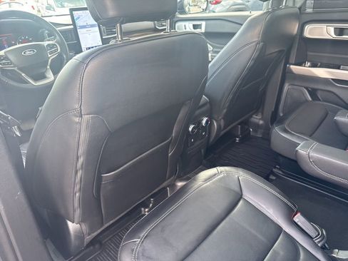 Used 2023 Ford Explorer Limited w/ Hybrid Equipment Group 310A image 44