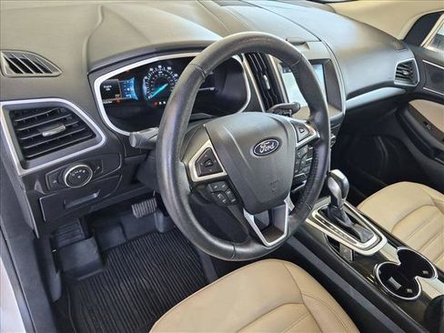 Used 2016 Ford Edge SEL w/ Equipment Group 201A AWD/4WD image 10