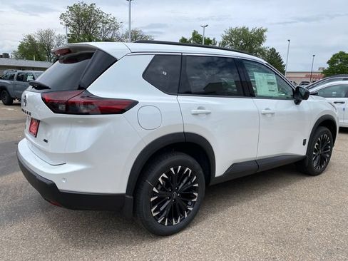 New 2026 Nissan Rogue Dark Armor AWD/4WD image 5