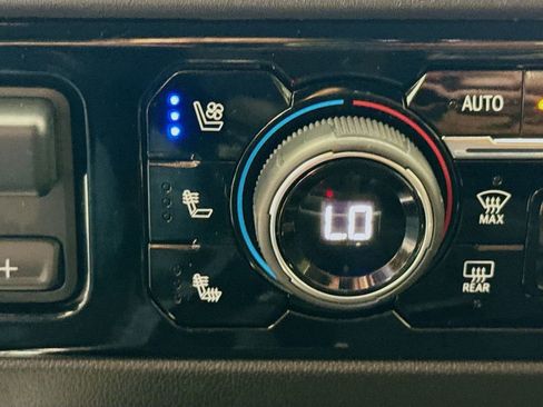 Used 2024 Chevrolet Silverado 1500 High Country w/ Technology Package image 21