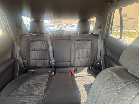 Used 2025 Chevrolet Equinox LT FWD image 37