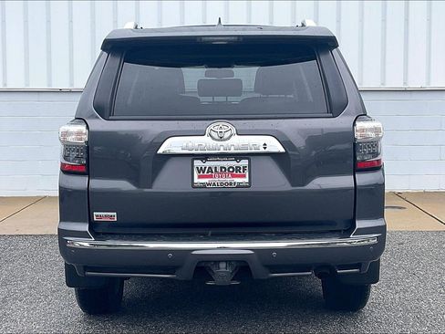 Used 2018 Toyota 4Runner Limited AWD/4WD image 5