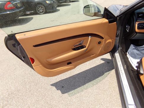 Used 2015 Maserati GranTurismo Convertible image 23