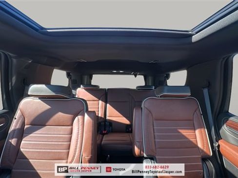 Used 2023 GMC Yukon Denali Ultimate image 18