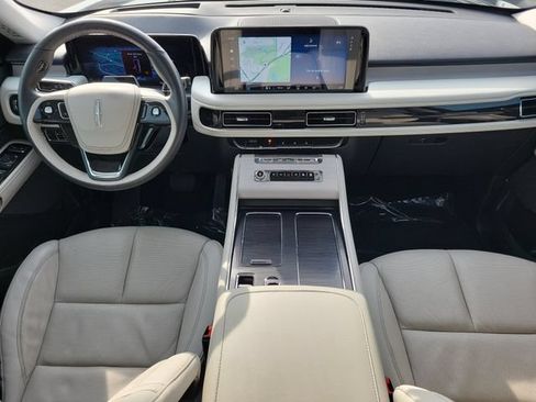 Used 2025 Lincoln Aviator Reserve w/ Illumination Package RWD image 14