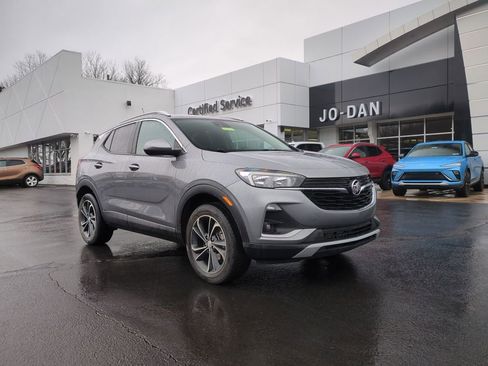 Certified 2023 Buick Encore GX Select w/ Safety Package II image 3