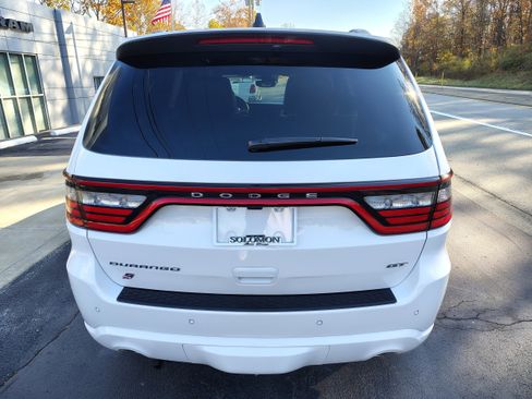 Certified 2024 Dodge Durango GT image 8