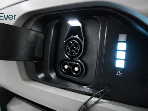 Used 2024 Hyundai Kona SEL image 24