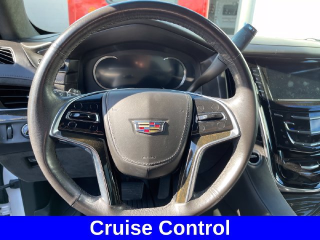 Used 2019 Cadillac Escalade Platinum AWD/4WD image 14