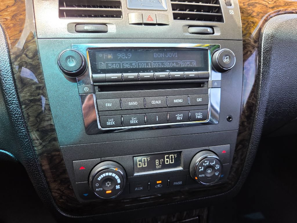 Used 2008 Cadillac DTS FWD image 21