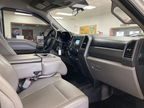 Used 2019 Ford F250 XL w/ Power Equipment Group AWD/4WD image 20