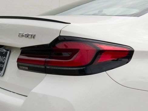 Used 2023 BMW 540i w/ M Sport Package image 5