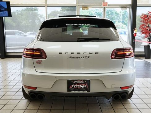 Used 2018 Porsche Macan GTS w/ Premium Package Plus AWD/4WD image 17