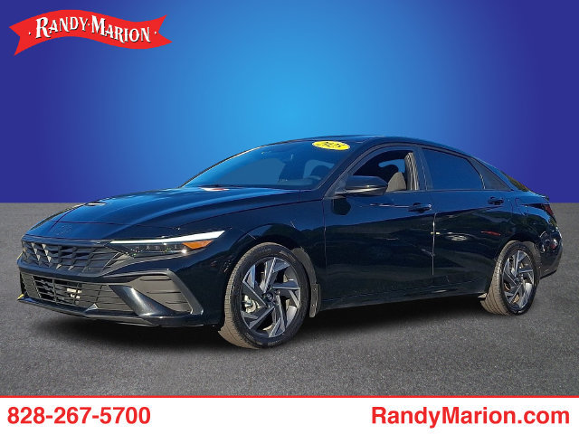 Used 2025 Hyundai Elantra Sport FWD image 1