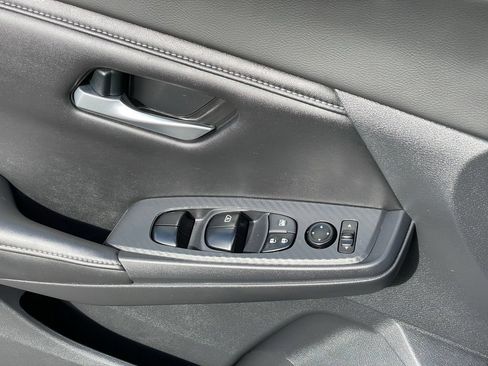 Certified 2023 Nissan Sentra S FWD image 10