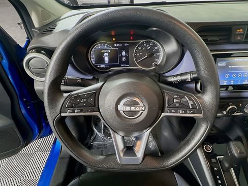 Used 2024 Nissan Versa SV FWD image 10