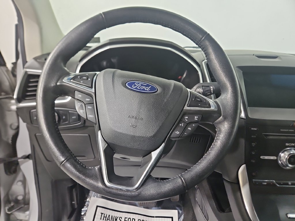 Used 2018 Ford Edge Titanium AWD/4WD image 15