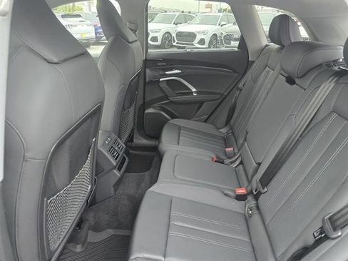 Used 2025 Audi Q5 Premium Plus image 13