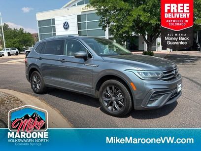Used 2023 Volkswagen Tiguan SE w/ Panoramic Sunroof Package