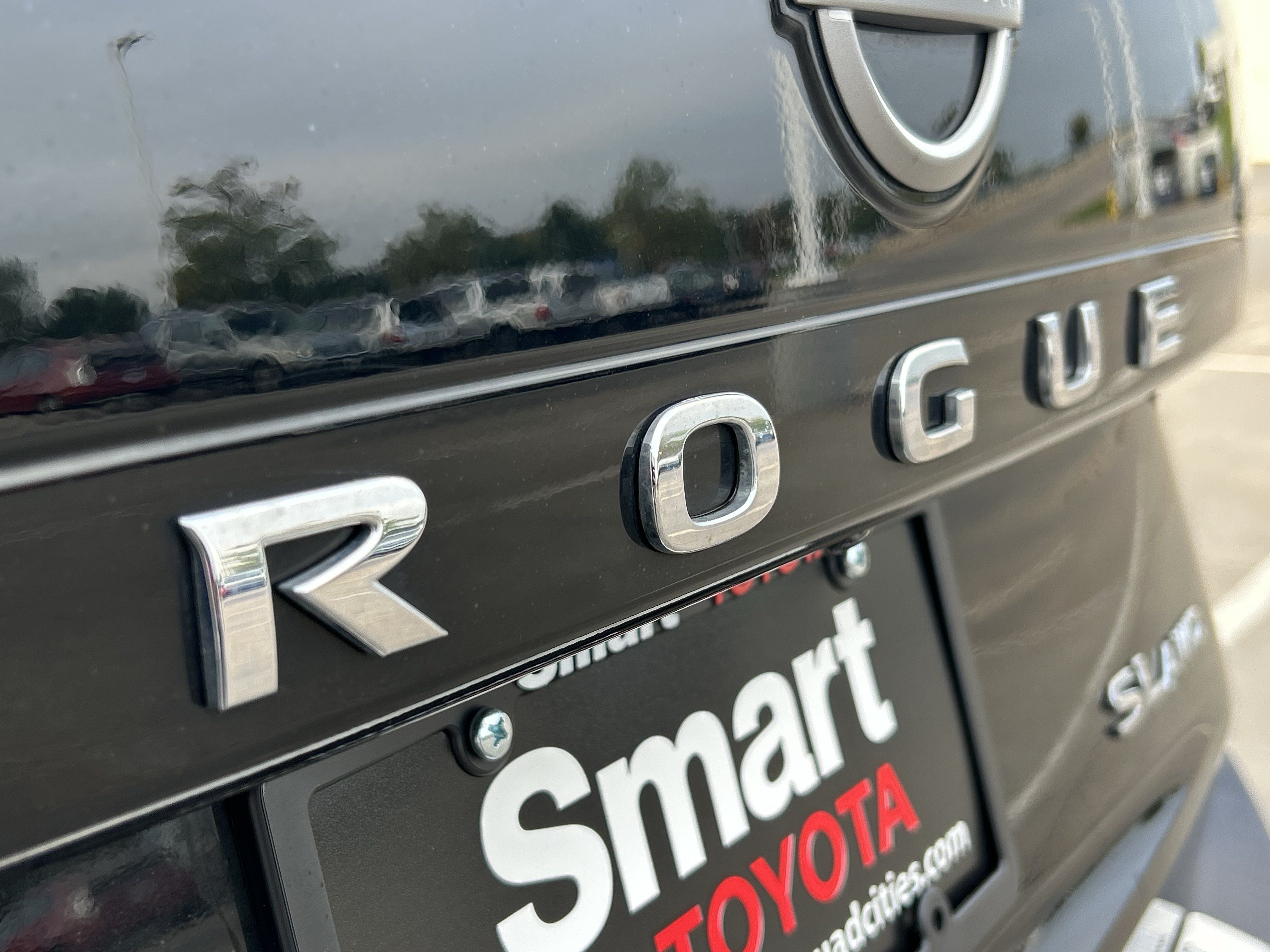 Used 2023 Nissan Rogue SL AWD/4WD image 8