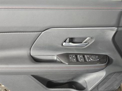 New 2026 Nissan Kicks SR w/ SR Premium Package image 29