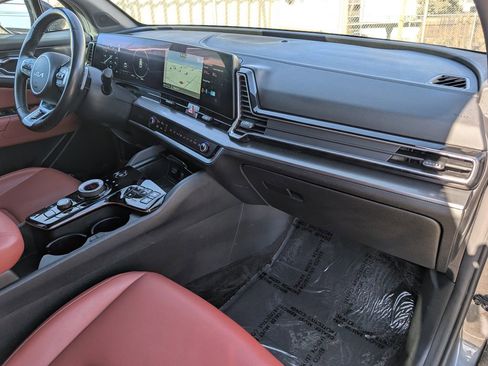 Certified 2023 Kia Sportage SX Prestige image 22