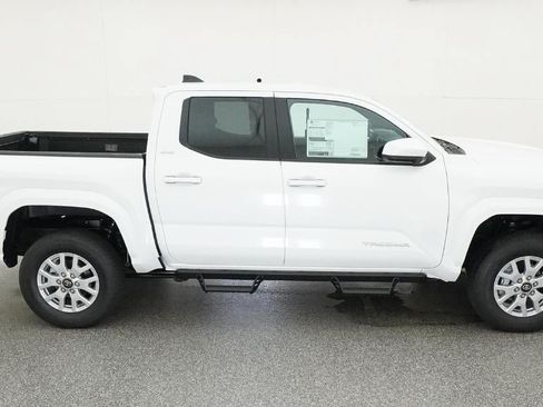 New 2026 Toyota Tacoma SR5 AWD/4WD image 11