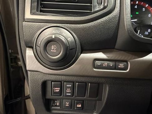 Used 2024 Nissan Titan PRO-4X w/ Pro-4x Convenience Package AWD/4WD image 20