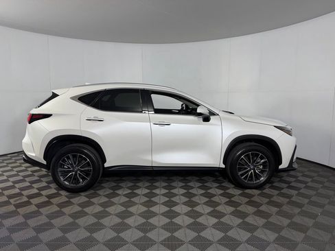 Used 2025 Lexus NX 250 FWD image 3