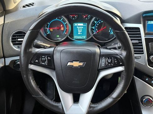 Used 2014 Chevrolet Cruze LT image 16