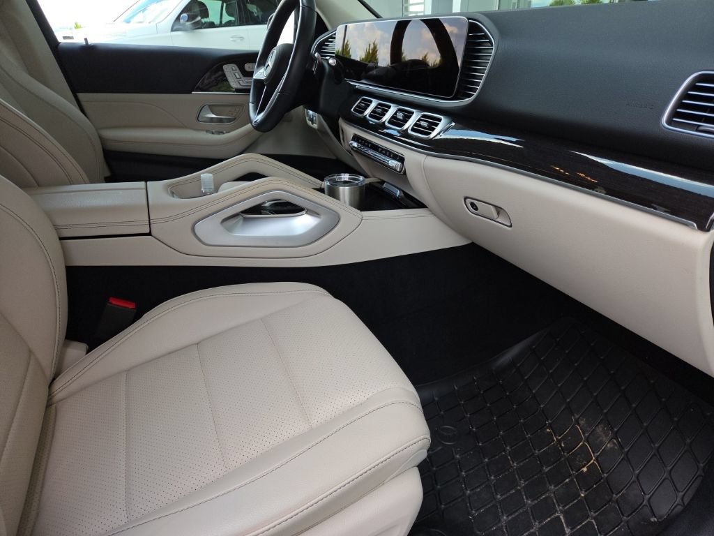 Used 2024 Mercedes-Benz GLE 450e 4MATIC image 13