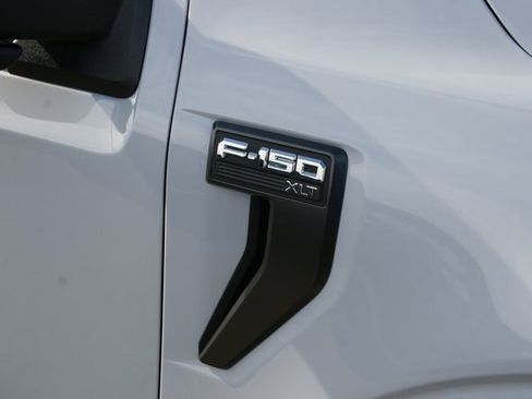 Used 2022 Ford F150 XLT w/ Equipment Group 302A High image 9