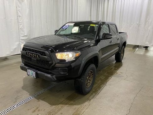 Certified 2023 Toyota Tacoma Trail Edition image 8