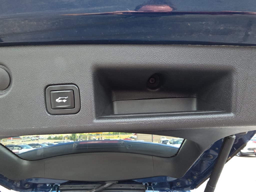 Used 2022 Chevrolet Equinox RS w/ LPO, Floor Liner Package FWD image 33