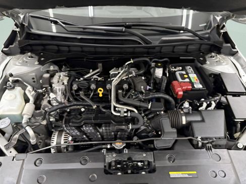 Used 2023 Nissan Altima 2.5 SV w/ SV Premium Package image 8