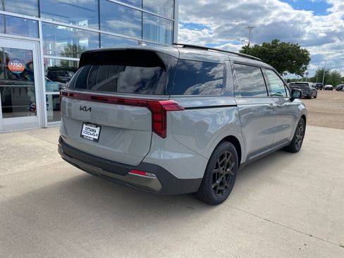 New 2026 Kia Carnival SX Prestige FWD image 5
