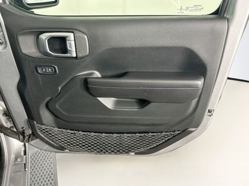 Used 2019 Jeep Wrangler Unlimited Sport S AWD/4WD image 30