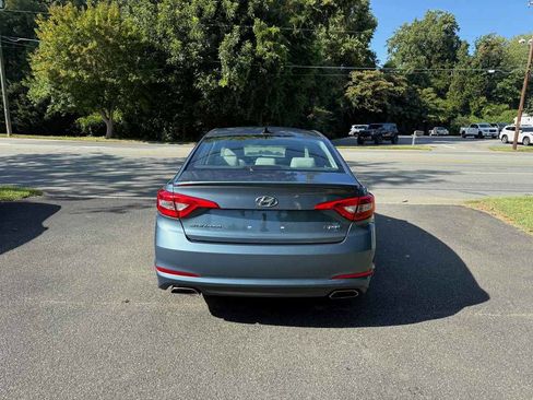 Used 2016 Hyundai Sonata Sport w/ Option Group 1V FWD image 5
