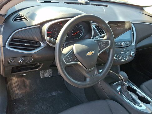 Used 2023 Chevrolet Malibu LT image 25